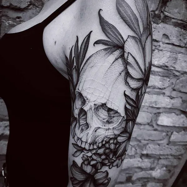 Dotwork tattoo by Felipe Kross in São Paulo