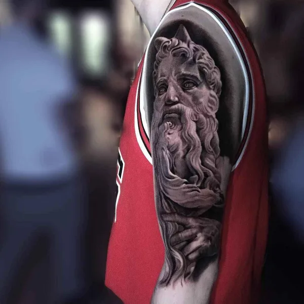 Realism tattoo by Veronica Imbo in Montréal