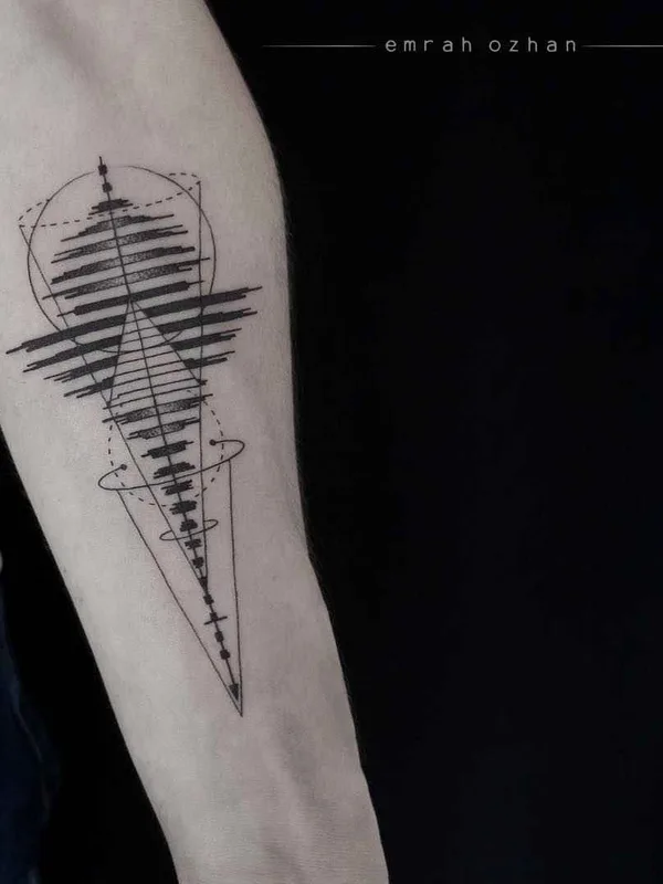 black geometric tattoo auf forearm #3154 | Tätowierer Emrah Ozhan