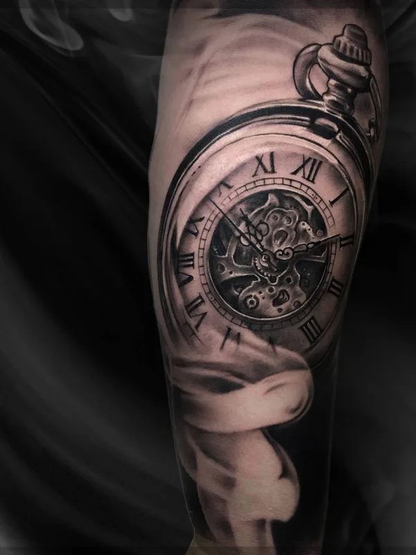 black and grey realism 纹身 在 forearm #28406 | 纹身师 Судовцев Вадим
