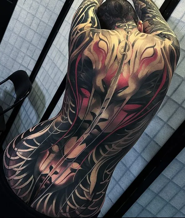 male color illustrative tatouage sur full back #65223 | Artiste tatoueur Kenni Poke