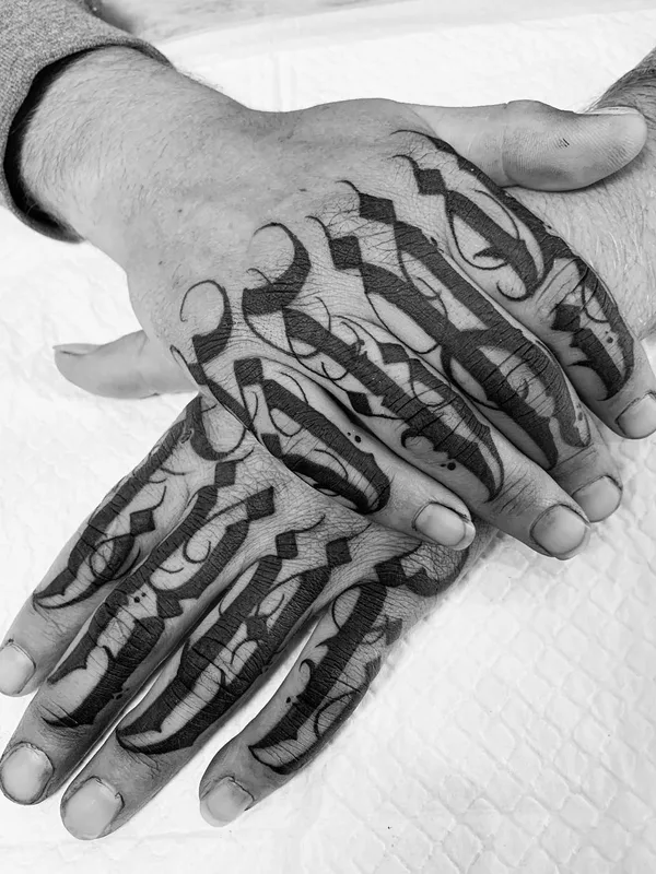 black blackwork tattoo on hand #29528 | Tattoo Artist MAYONAIZE