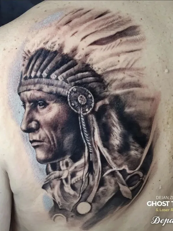black and grey realism tatouage sur upper back #66816 | Artiste tatoueur Dejan Zlendic