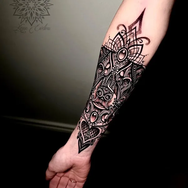 Ornamental tattoo by kingaewelina_ink in København