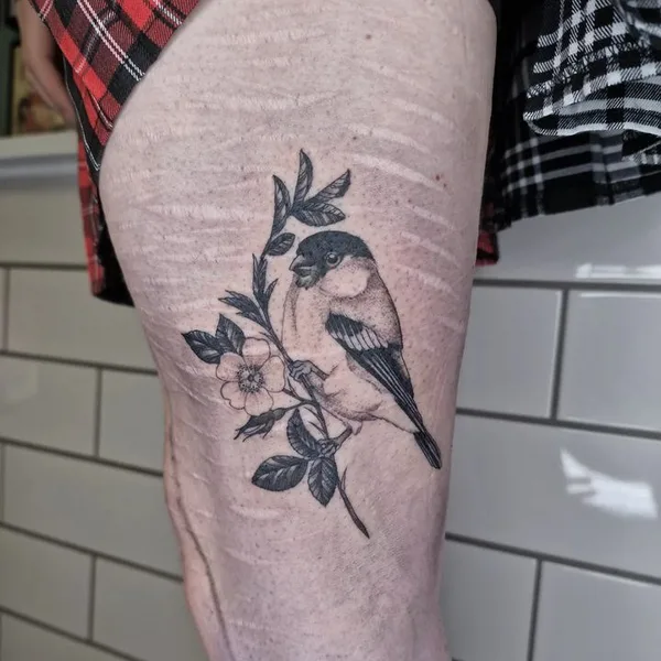 Graphic tattoo by Laura Wøldike in København