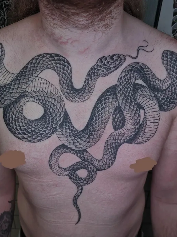 male black and grey blackwork Tatuaggio su chest #66876 | Tatuatore Laura Wøldike