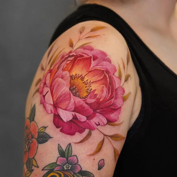 Illustrative tattoo by ESTER TARABAL in København