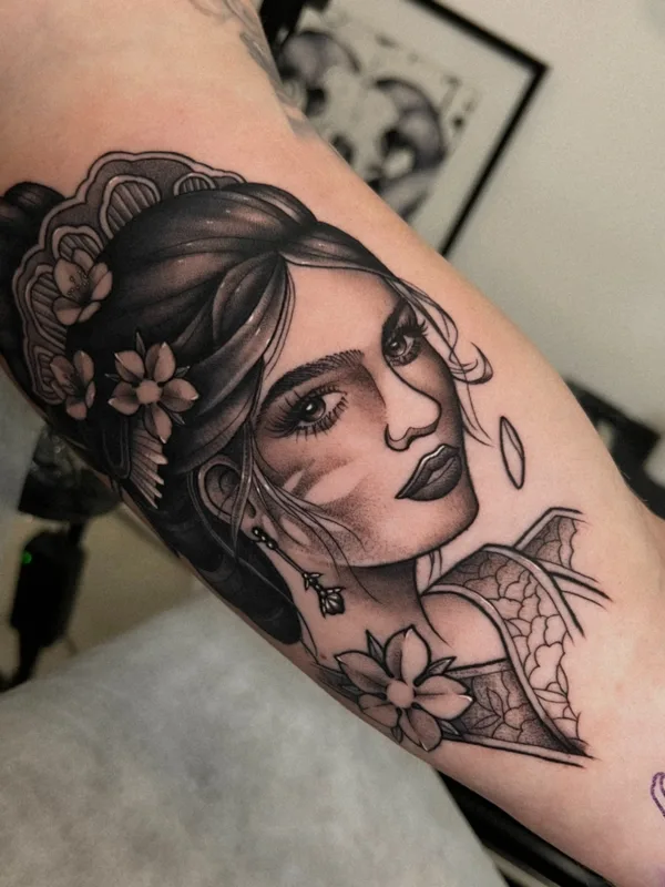 female black and grey black and grey tatuaje en forearm #68302 | Tatuador Jaris Ink