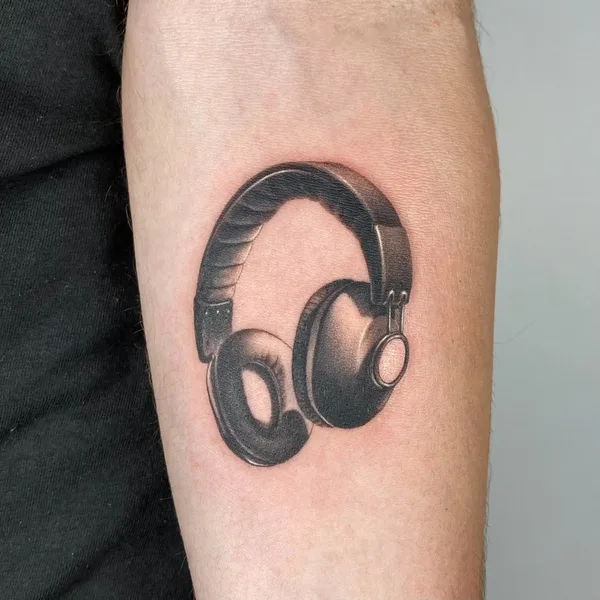 Micro Realism tattoo by Jaris Ink in Kaunas