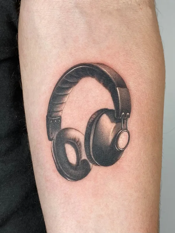 black and grey black and grey tatuaje en forearm #68315 | Tatuador Jaris Ink