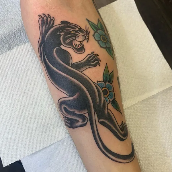 Traditional tattoo by Ellen Perry in Washington, D.C.