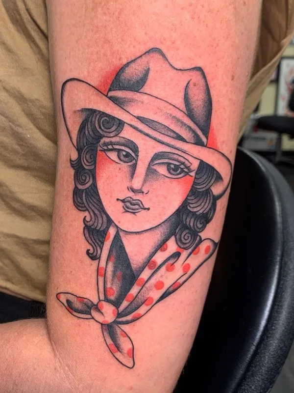 color traditional tattoo auf forearm #56982 | Tätowierer Ellen Perry