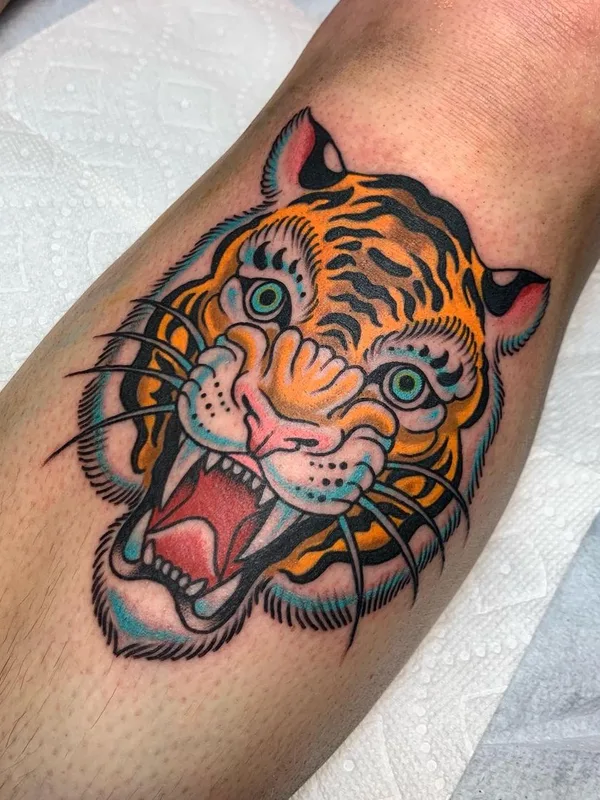 color traditional tattoo auf calf #56981 | Tätowierer Ellen Perry
