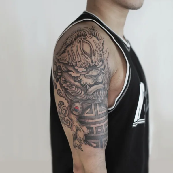 Neo Traditional tattoo by Anna Guskova in Tbilisi