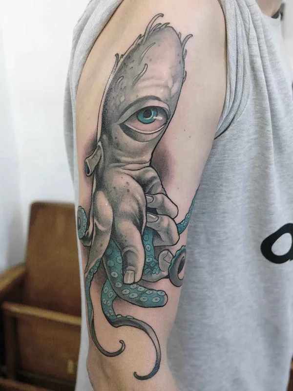 color surrealism tattoo auf upper arm #14553 | Tätowierer Gianpiero Cavaliere