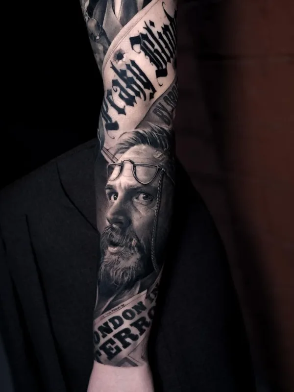 black and grey realism tattoo auf full sleeve #73702 | Tätowierer Artem Yosh