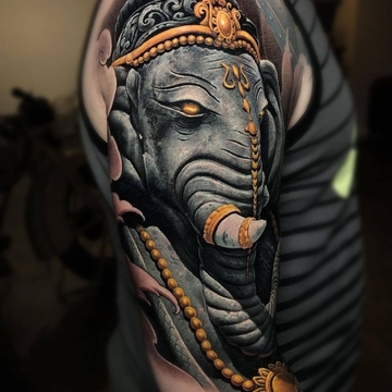 Татуировки на плече