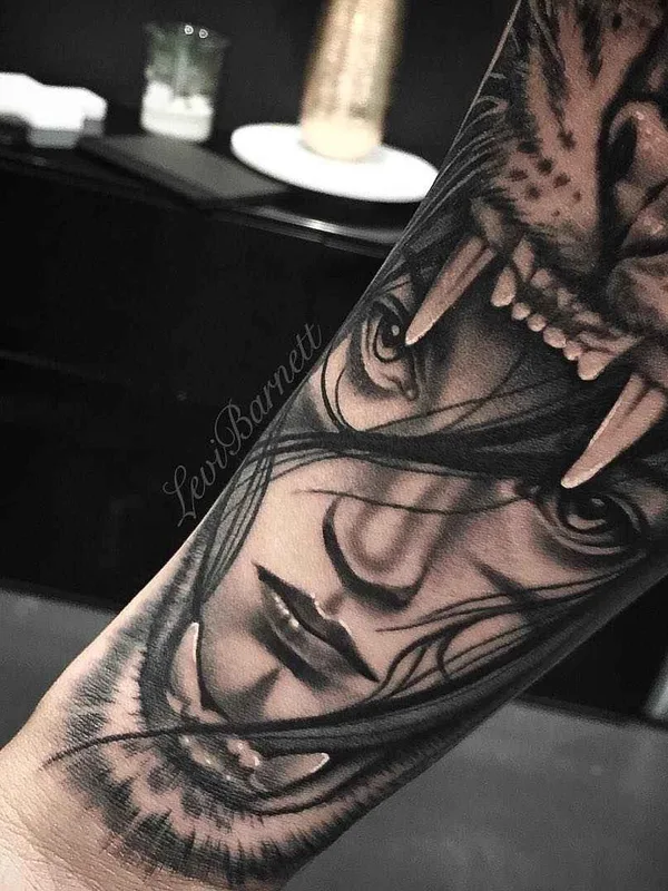 black and grey realism tattoo auf forearm #5374 | Tätowierer Levi Barnett