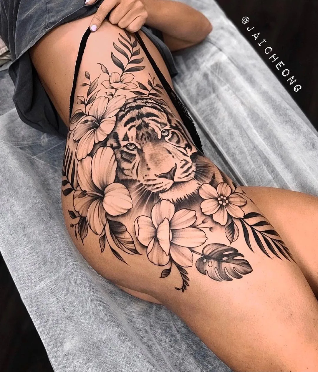 Jai Cheong 的精致女性纹身