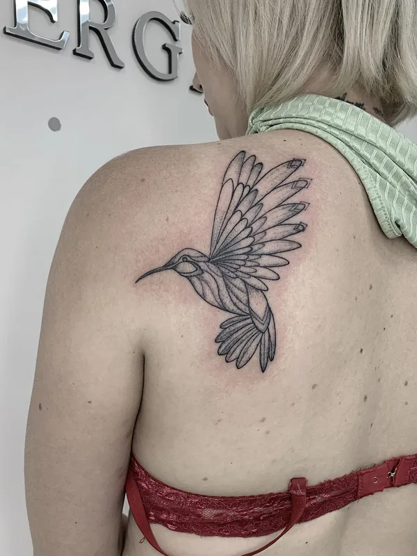female black linework татуировка на shoulder blade #51468 | Тату мастер Света @sergadeeva_tattoo