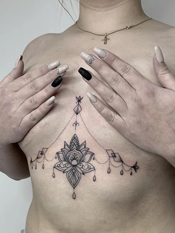 female black ornamental татуировка на sternum #51474 | Тату мастер Света @sergadeeva_tattoo