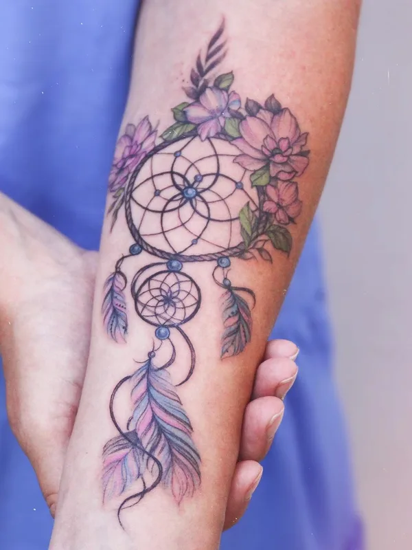 female color watercolor tatouage sur forearm #51485 | Artiste tatoueur Ольга Прима