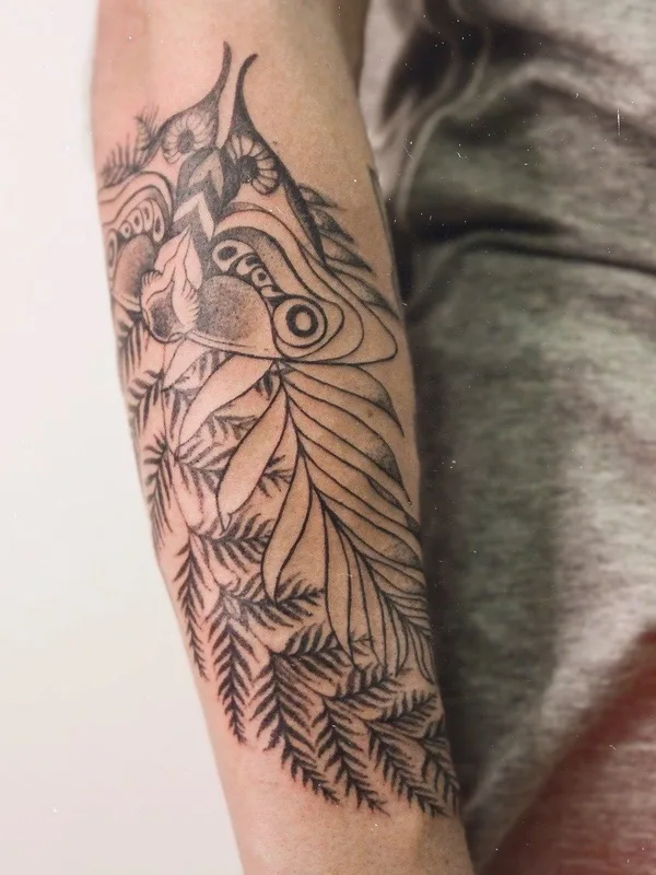 black linework tatouage sur forearm #51494 | Artiste tatoueur Ольга Прима