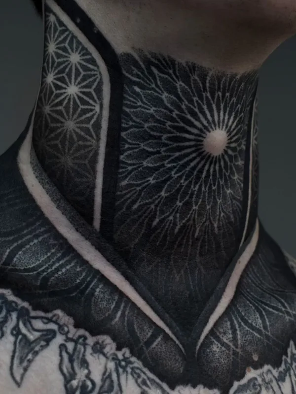 black blackwork 纹身 在 neck #51528 | 纹身师 Сергей Шилин
