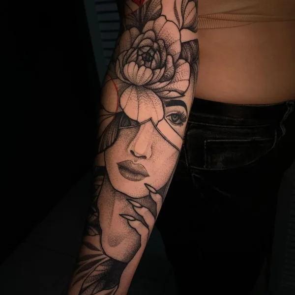 Graphic tattoo by Алёна Неволина in Волгоград