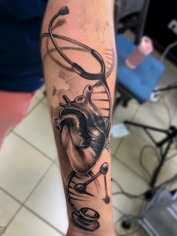 black and grey black and grey Tatuaggio su forearm #51552 | Tatuatore Иван Неважнов