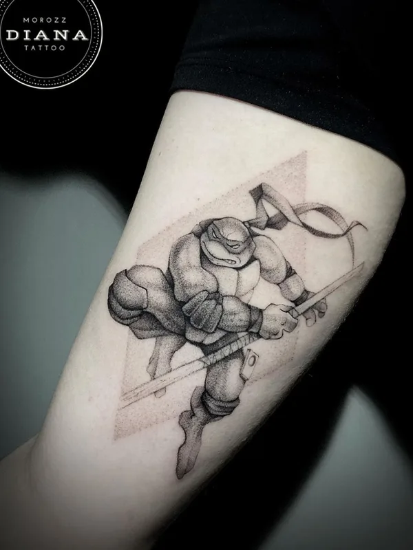 black and grey black and grey Tatuagem em forearm #51573 | Tatuador Диана Коновалова