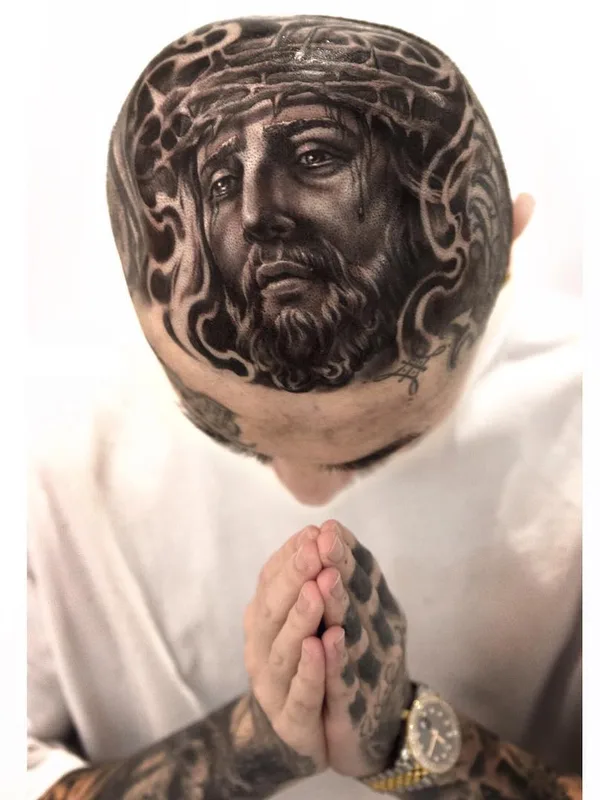 male black and grey realism tatuaje en head #29109 | Tatuador Ivano Natale