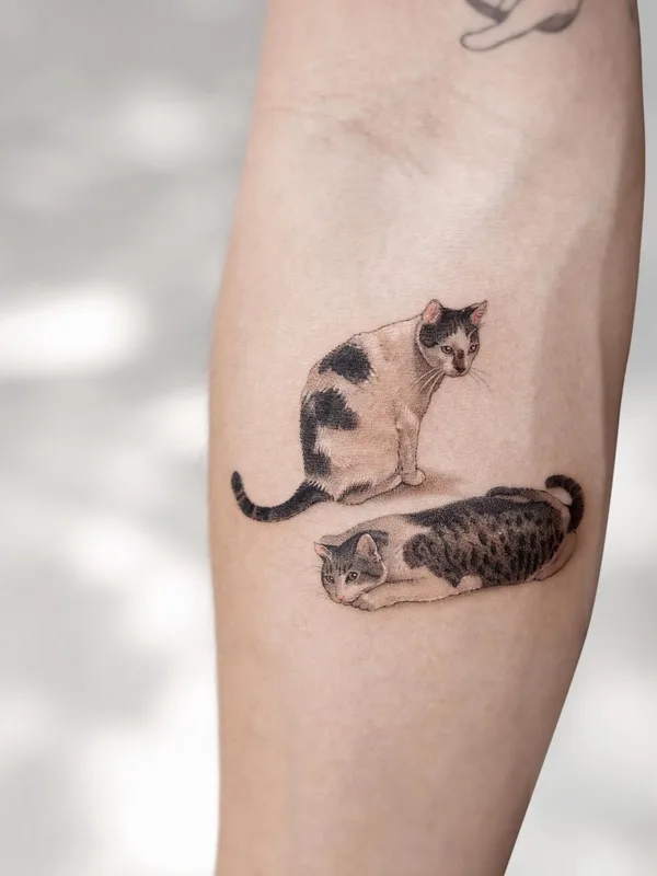 female black miniature tatouage sur forearm #55607 | Artiste tatoueur Dasol Kim