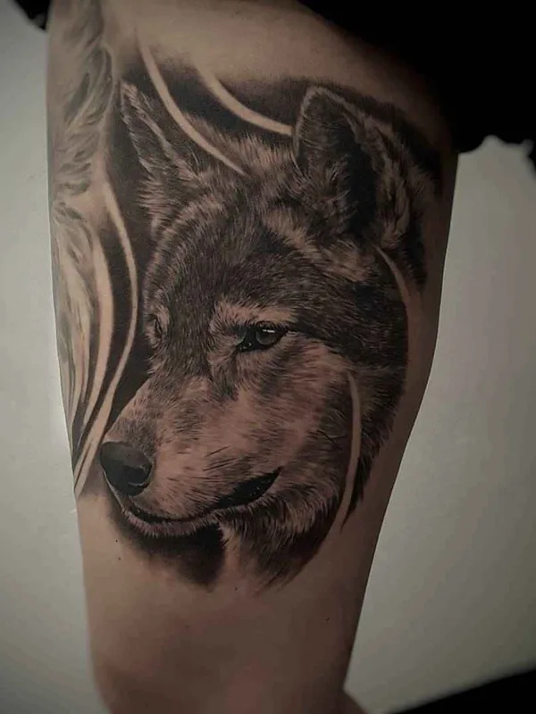 black and grey realism татуировка на thigh #9275 | Тату мастер Csörsz Pèter (Casper)