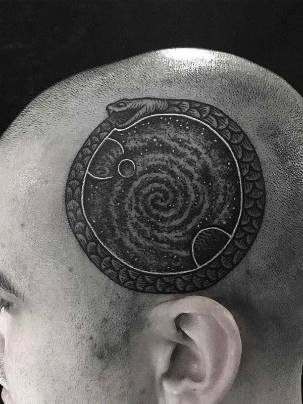 male black and grey blackwork 纹身 在 back of neck #6893 | 纹身师 Merry Morgan