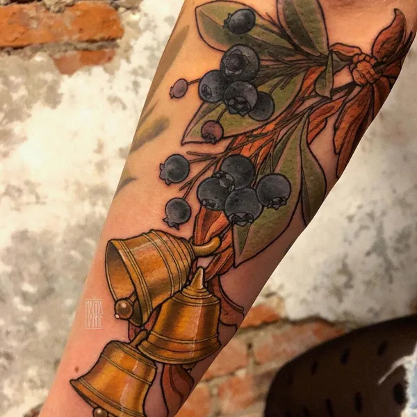 Neo Traditional tattoo by Magda Hanke in Hamburg