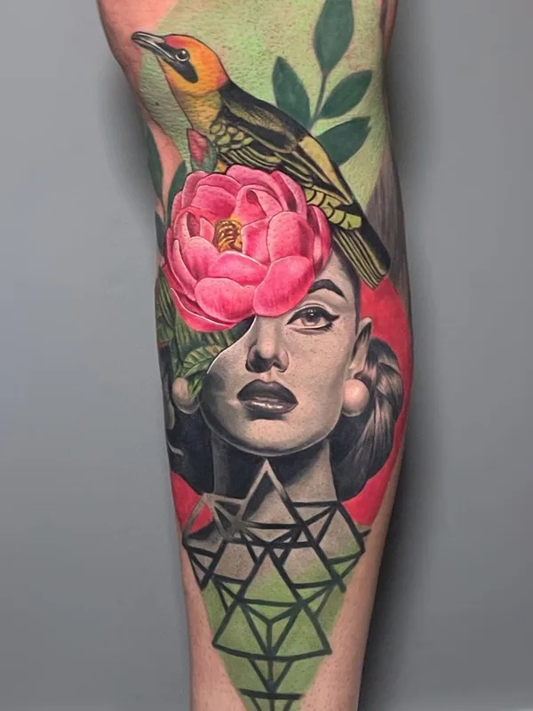 female color realism tatuaje en calf #42969 | Tatuador Reese Hilburn