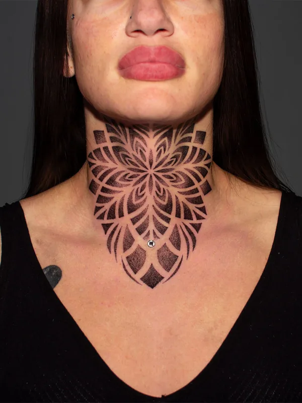 female black ornamental Tatuagem em neck #75215 | Tatuador Константин Овсянников