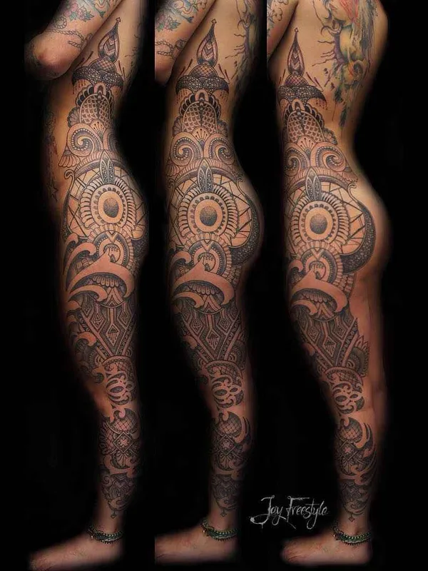 female black and grey ornamental tatouage sur full body #9937 | Artiste tatoueur Jay Freestyle