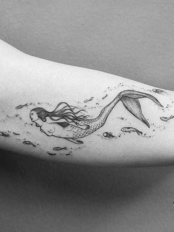 female black and grey fineline 타투 부위 forearm #7835 | 타투이스트 Violeta Arus