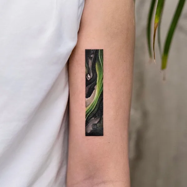 avant-garde tattoo by DEMI LIU in Beijing