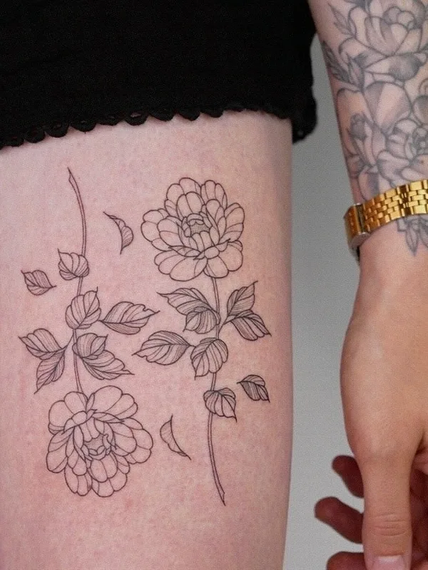 female black linework татуировка на thigh #47357 | Тату мастер Nameless