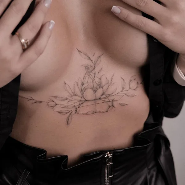 Feminine tattoo by Анна anhen_tattoo in Воронеж