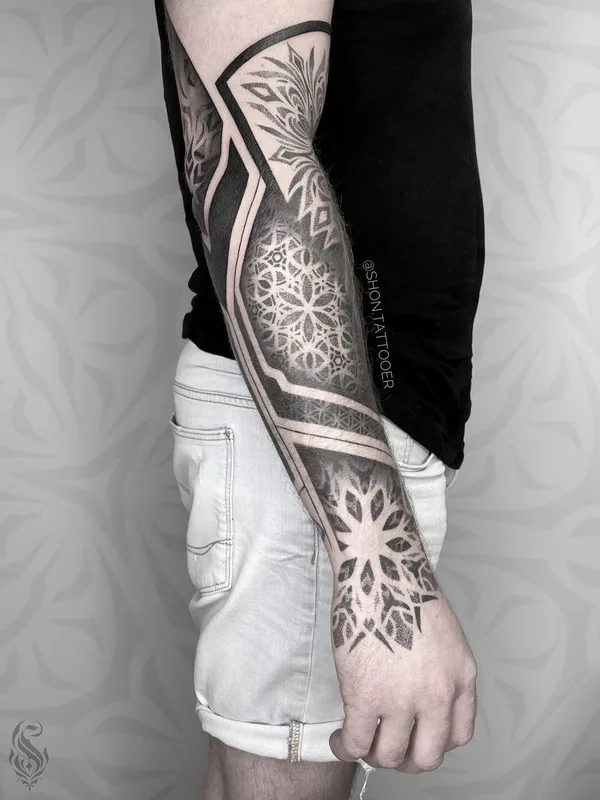 black and grey geometric 타투 부위 full sleeve #51585 | 타투이스트 Иван Шондин