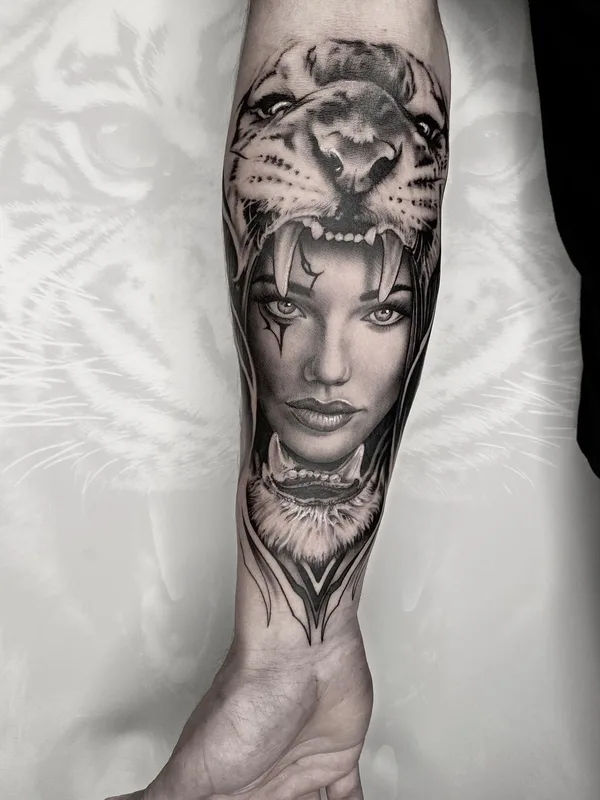 female black and grey realism 타투 부위 forearm #51587 | 타투이스트 Иван Шондин