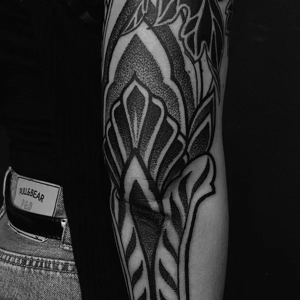 Ornamental tattoo by Ksenia @nayantara.tattoo in Сочи