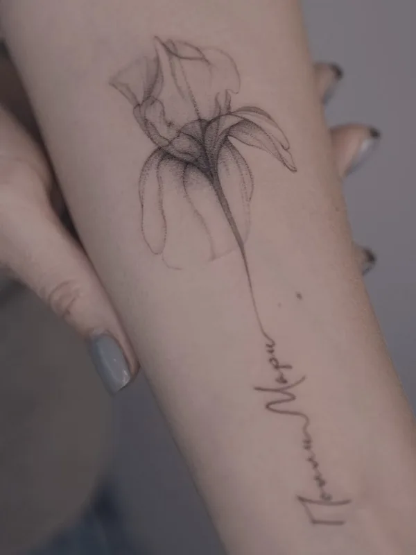 female black and grey fineline татуировка на forearm #51653 | Тату мастер Анна Тамери