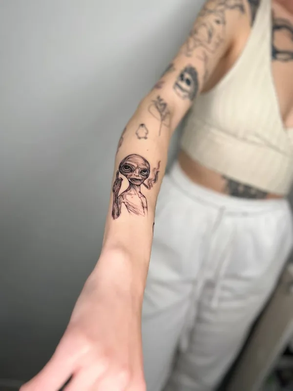 female black sketch татуировка на forearm #66912 | Тату мастер Смирнов Сергей