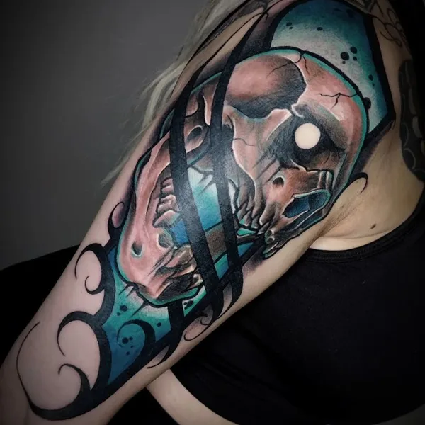 Traditional tattoo by Niko Parviainen in Helsinki