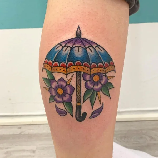 Traditional tattoo by Outi Vihlman in Helsinki